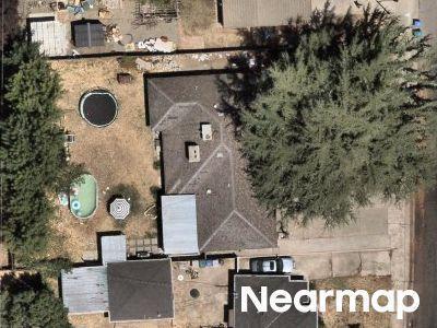 S Lee Ave, Lodi, Preforeclosure Single-family Home