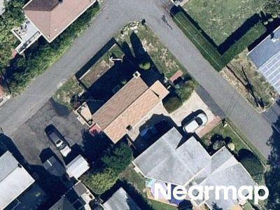 Peak Ave, Milford, Preforeclosure Single-family Home