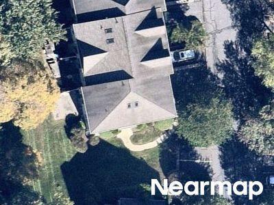 Woodcrest Ln, Danbury, Preforeclosure Condo In