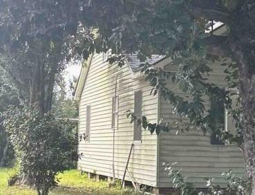 Louisiana St, New Roads, Preforeclosure Property In