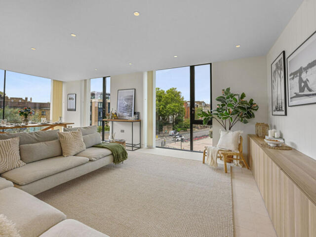 Oval Road, London, 3 Bedroom Apartment