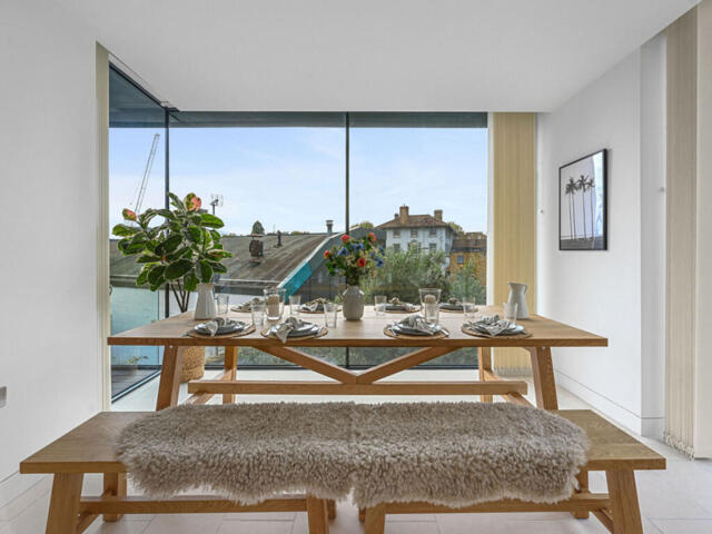 Oval Road, London, 3 Bedroom Apartment