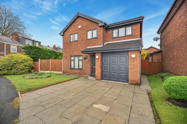 Holdenbrook Close, Leigh, 4 Bedroom Detached