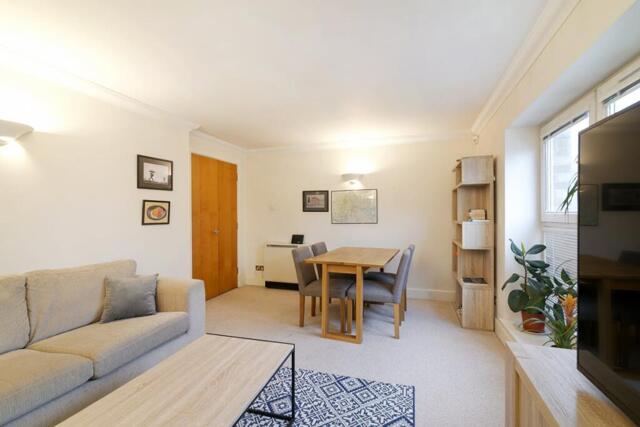 Richmond Court, Melville Place, 2 Bedroom Flat
