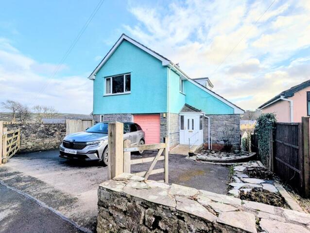 Llansteffan, Carmarthen, 3 Bedroom Detached