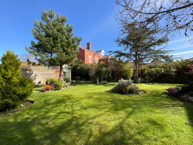 Granville Road, Birkdale, 4 Bedroom Detached
