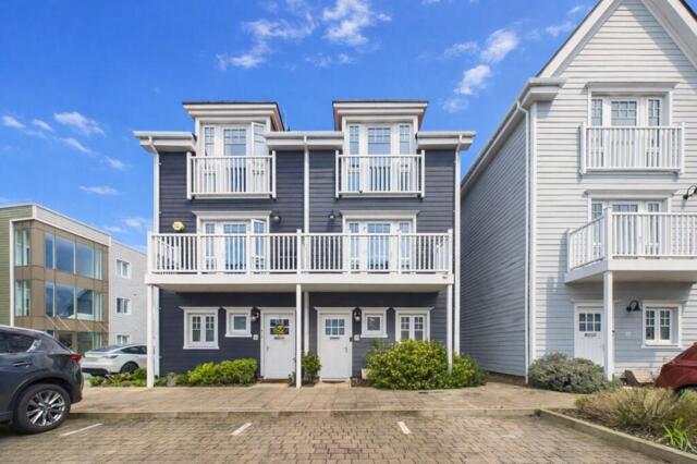 Maine Street, Reading, 4 Bedroom Semi-detached