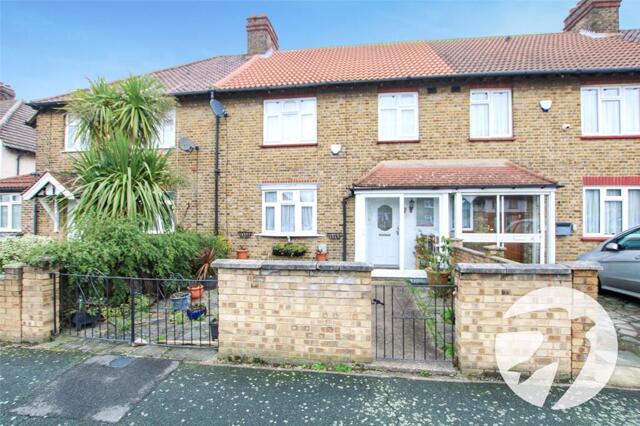 Katherine Gardens, London, 3 Bedroom Terraced