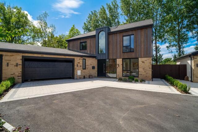 Fieldstone Gardens, Stalmine, 5 Bedroom Detached