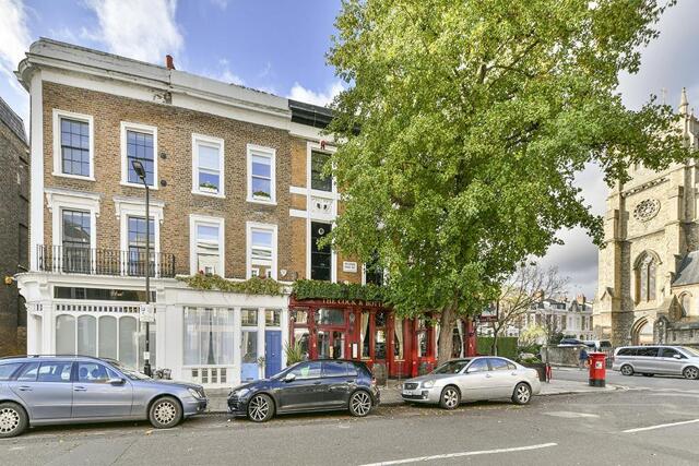 Needham Road, London, 2 Bedroom Flat
