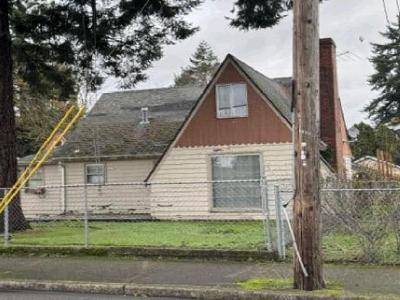 Se Flavel St, Portland, Foreclosure Single-family Home