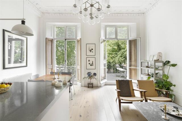 St Stephens Gardens, London, 2 Bedroom Apartment