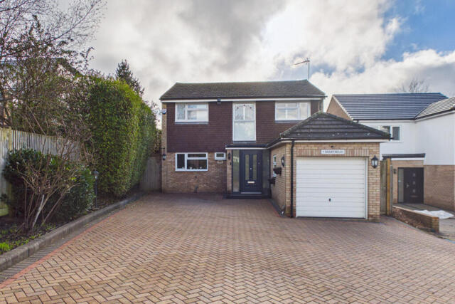 Berrymead, Hemel Hempstead, 4 Bedroom Detached Berrymead, Hemel Hempstead, 4 Bedroom Detached
