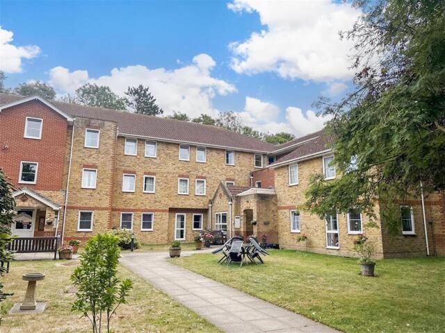 Fairfield Road, Broadstairs, 2 Bedroom Ground