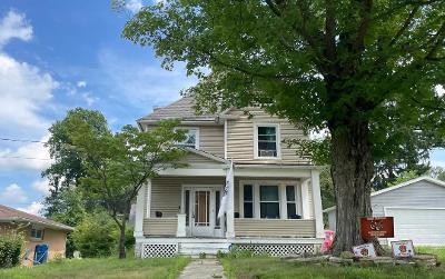 S Linden Rd, Mansfield, Foreclosure Single-family Home