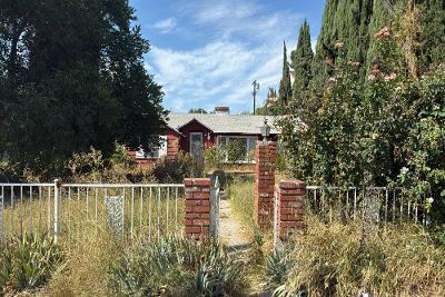 Saticoy St, Northridge, Preforeclosure Single-family Home