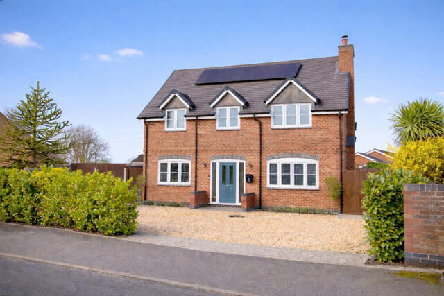 Main Street, Carlton, 5 Bedroom Detached Main Street, Carlton, 5 Bedroom Detached