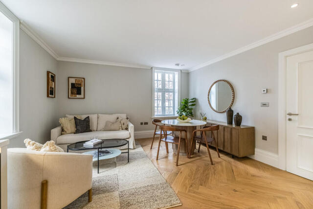 Kings Meadow, Whyteleafe Hill, 1 Bedroom Flat