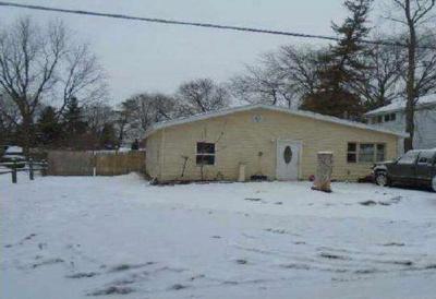 R G Curtiss Ave, Lansing, Foreclosure Single-family Home