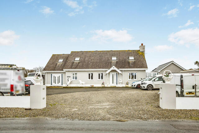 Ffosyffin, Aberaeron, 4 Bedroom Detached