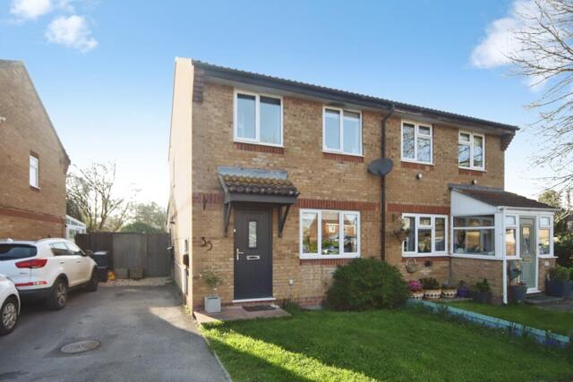 Chelmer Close, Taunton, 3 Bedroom Semi-detached Chelmer Close, Taunton, 3 Bedroom Semi-detached