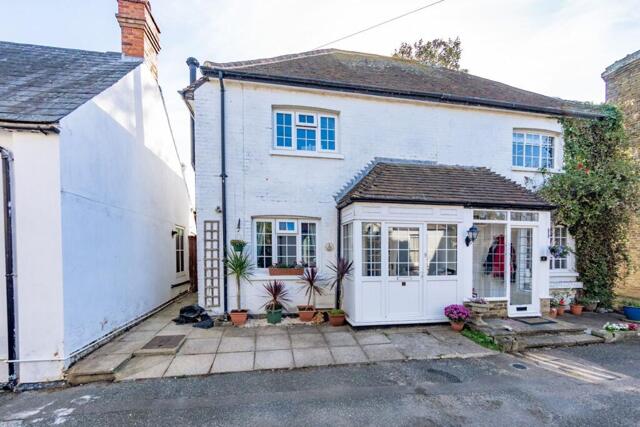 Trinity Square, Broadstairs, 2 Bedroom Semi-detached