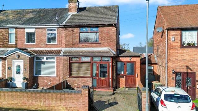 Litherland Crescent, St. Helens, 2 Bedroom Semi-detached Litherland Crescent, St. Helens, 2 Bedroom Semi-detached