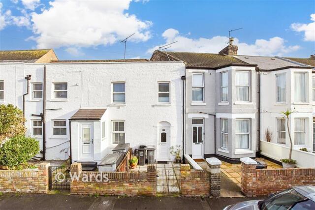 Princes Crescent, Margate, 2 Bedroom Maisonette