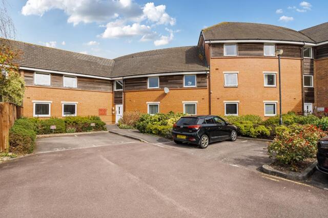 Florey Court, Old Town, 2 Bedroom Flat