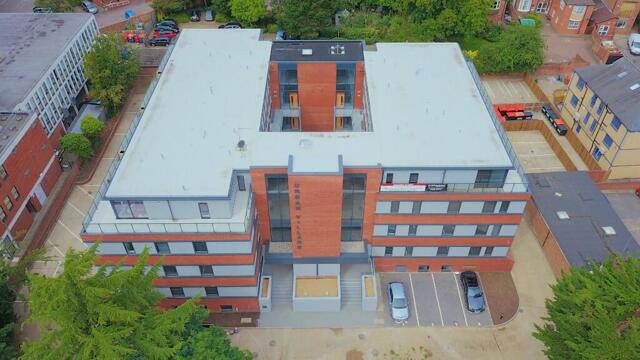Bromham Road, Bedford, 2 Bedroom Flat
