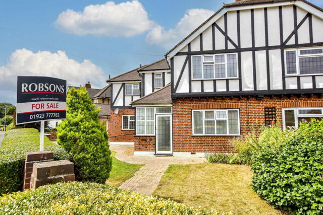 Winton Drive, Croxley Green, 3 Bedroom Semi-detached