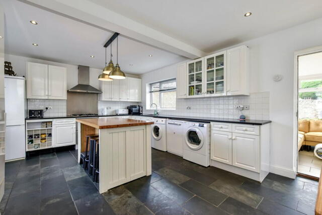 Winton Drive, Croxley Green, 3 Bedroom Semi-detached