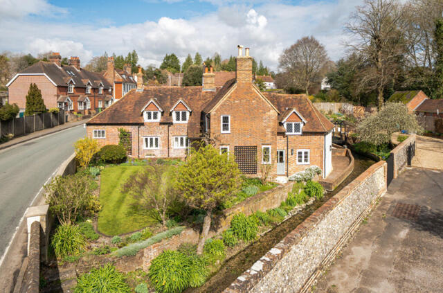 West Meon, Petersfield, 3 Bedroom Detached
