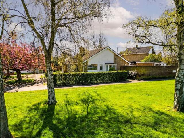 Bedgrove, Aylesbury, 2 Bedroom Semi-detached