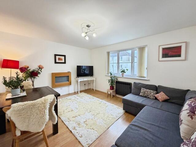 Tullis Street, Glasgow, 2 Bedroom Flat