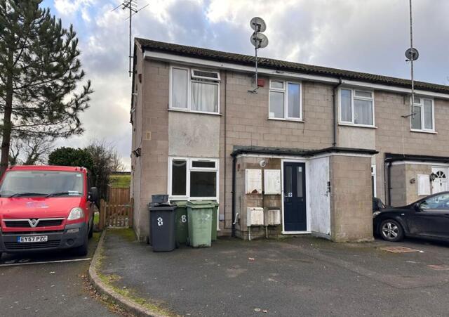 Gurdons Chawton Park Road, Flat,alton, 2 Bedroom Apartment