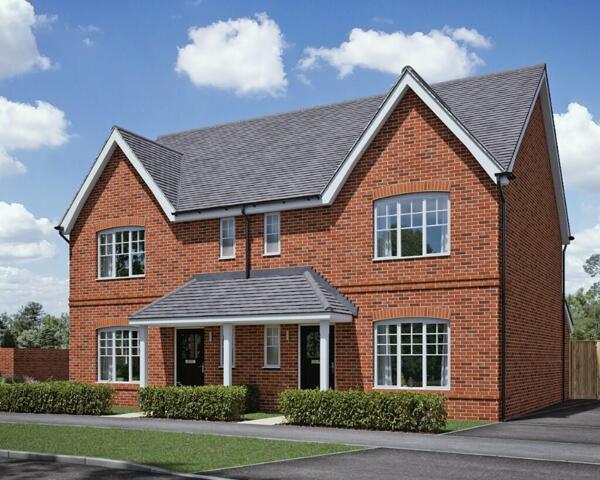 Wanborough Road, Swindon, 3 Bedroom Semi-detached