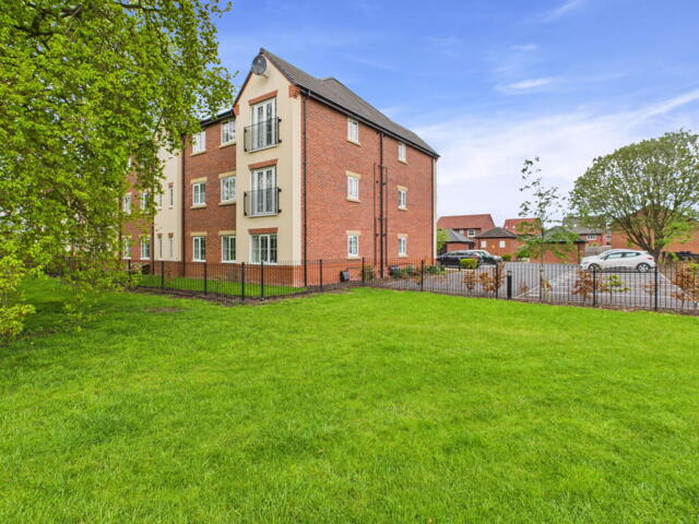 Henhull, Laurel Place, Nantwich, 2 Bedroom Flat