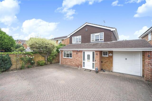 West End, Orchard Close, Woking, 4 Bedroom Detached