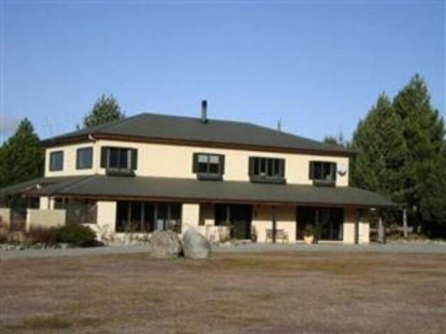 North West Arch, Twizel, Heartland Lodge, Lodge