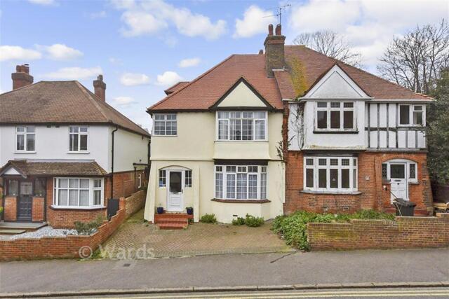 Queens Road, Broadstairs, 4 Bedroom Semi-detached