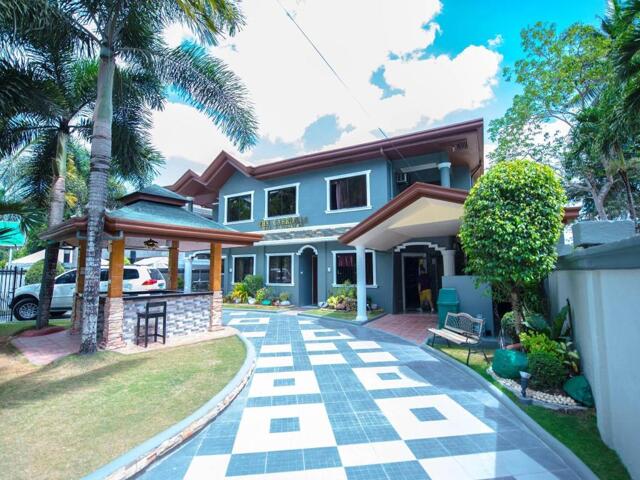 Castillo St., Dao District, Bohol, The Gabriella Bed