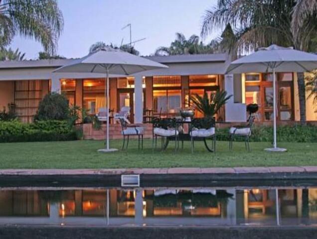 A Steenbok Avenue, Upington, River Place Manor