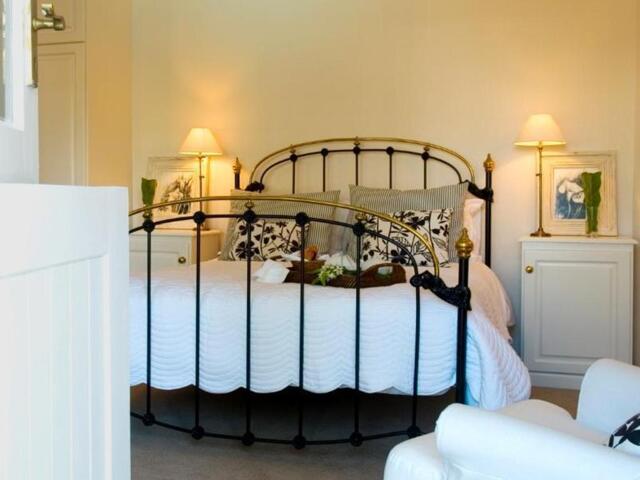 Bayswater Drive, Leisure Isle, Knysna, Leisure Isle Lodge
