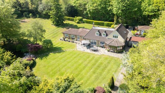 Effingham, Outdowns, Leatherhead, 6 Bedroom Detached
