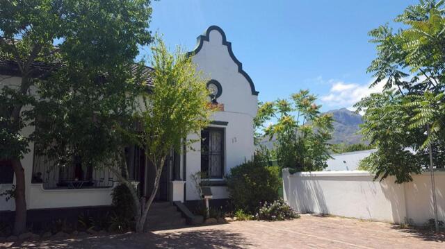Market Street, Stellenbosch, Stumble Inn Backpackers Market Street, Stellenbosch, Stumble Inn Backpackers