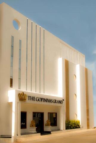 East Car Street, Near Sea Shore, Kanyakumari, The Gopinivas Grand