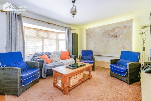 Lever Park Avenue, Horwich, 3 Bedroom Semi-detached