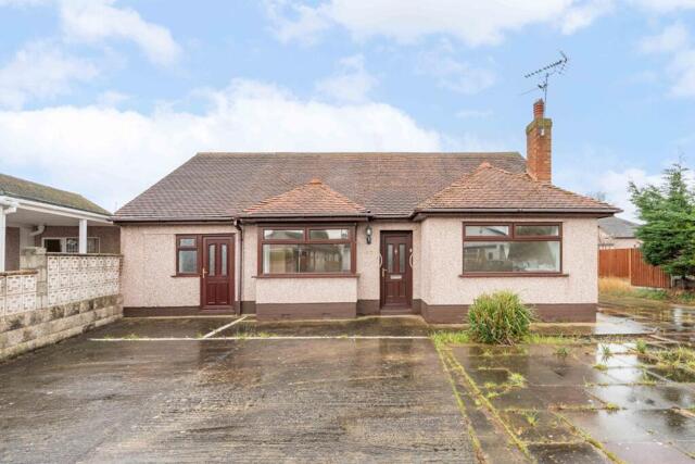Merllyn Road, Rhyl, 2 Bedroom Detached
