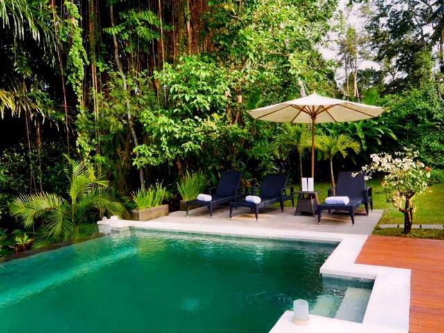 Jalan Sandat,bali, The White Villas